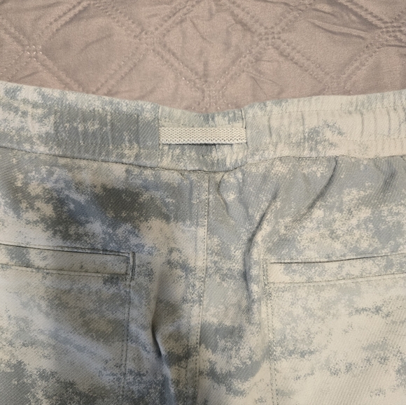 NEW Athleta Farallon joggers. Size M. - Picture 8 of 9